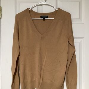 Banana Republic Men's Tan V-Neck Sweater
